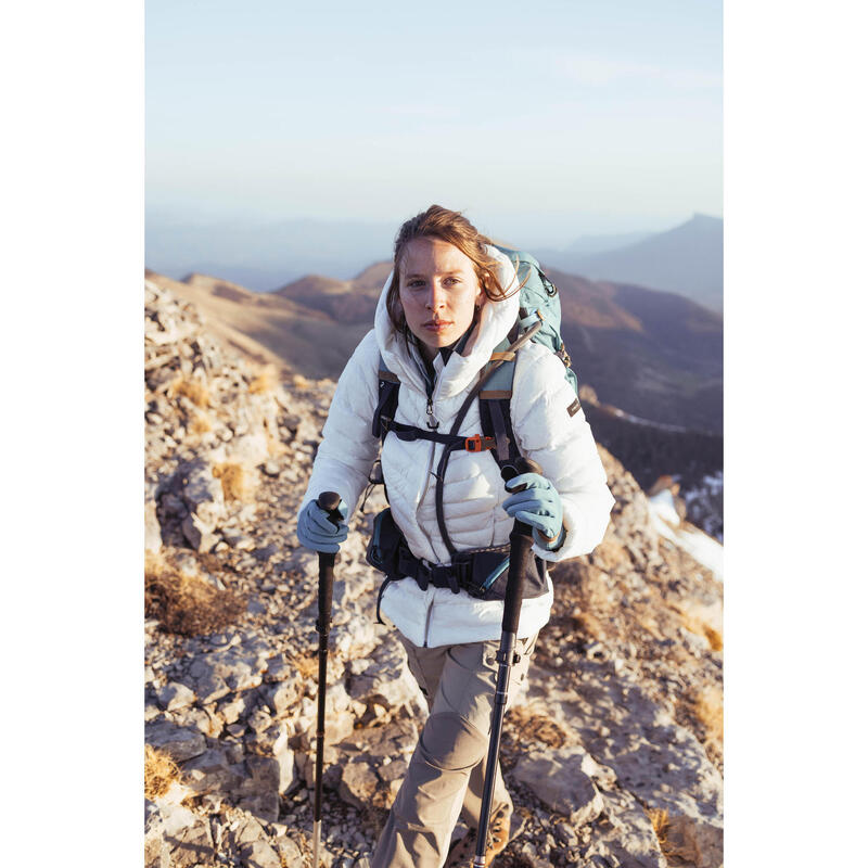 Daunenjacke Damen Kapuze bis -10 °C Trekking - MT500 