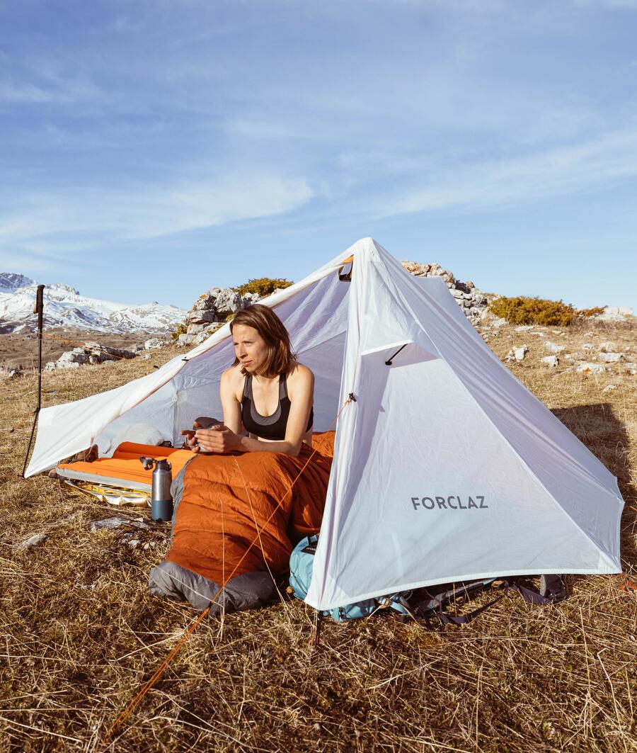 Entretenir une tarptente de trek MT900