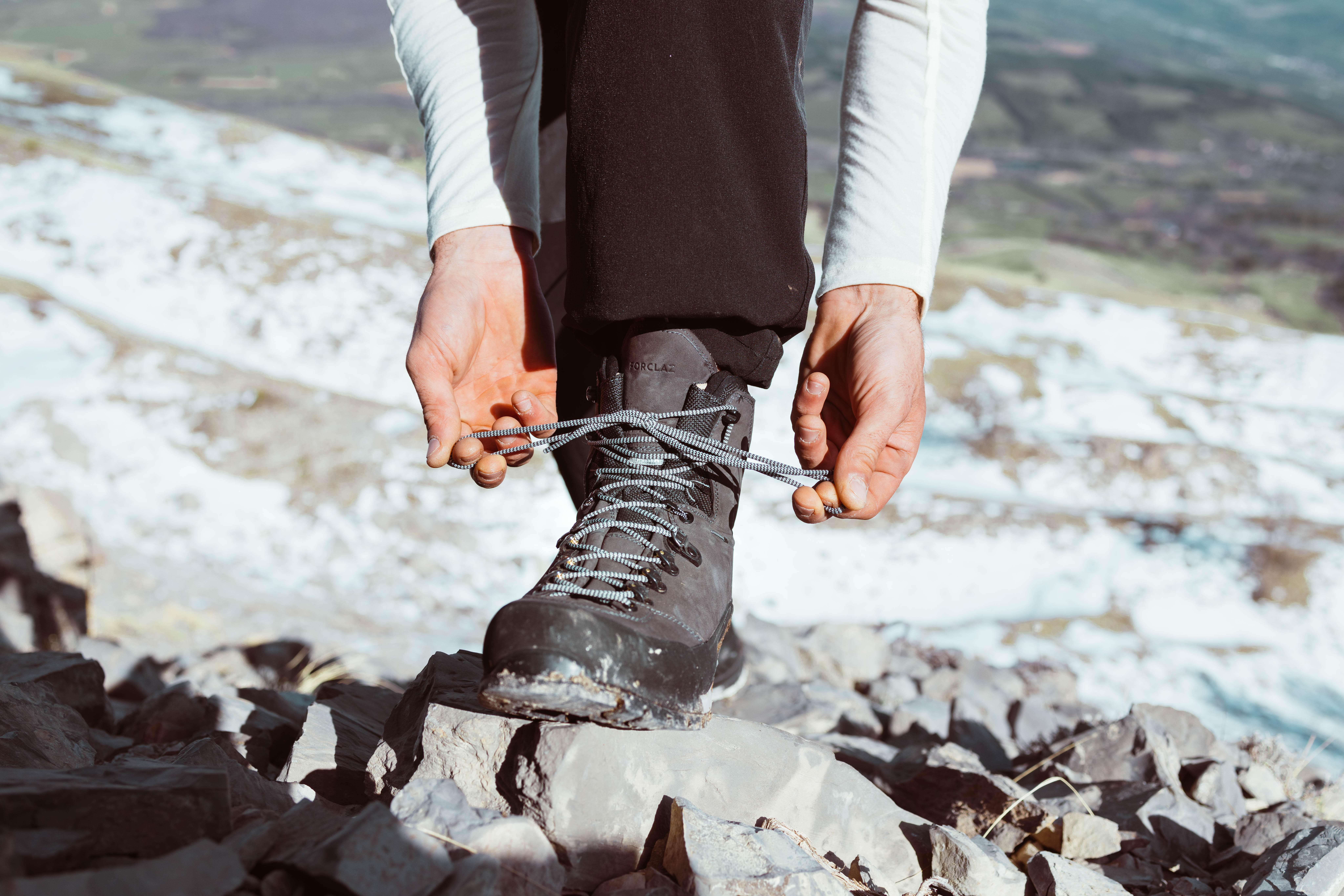 Vibram hiking boots men's sales