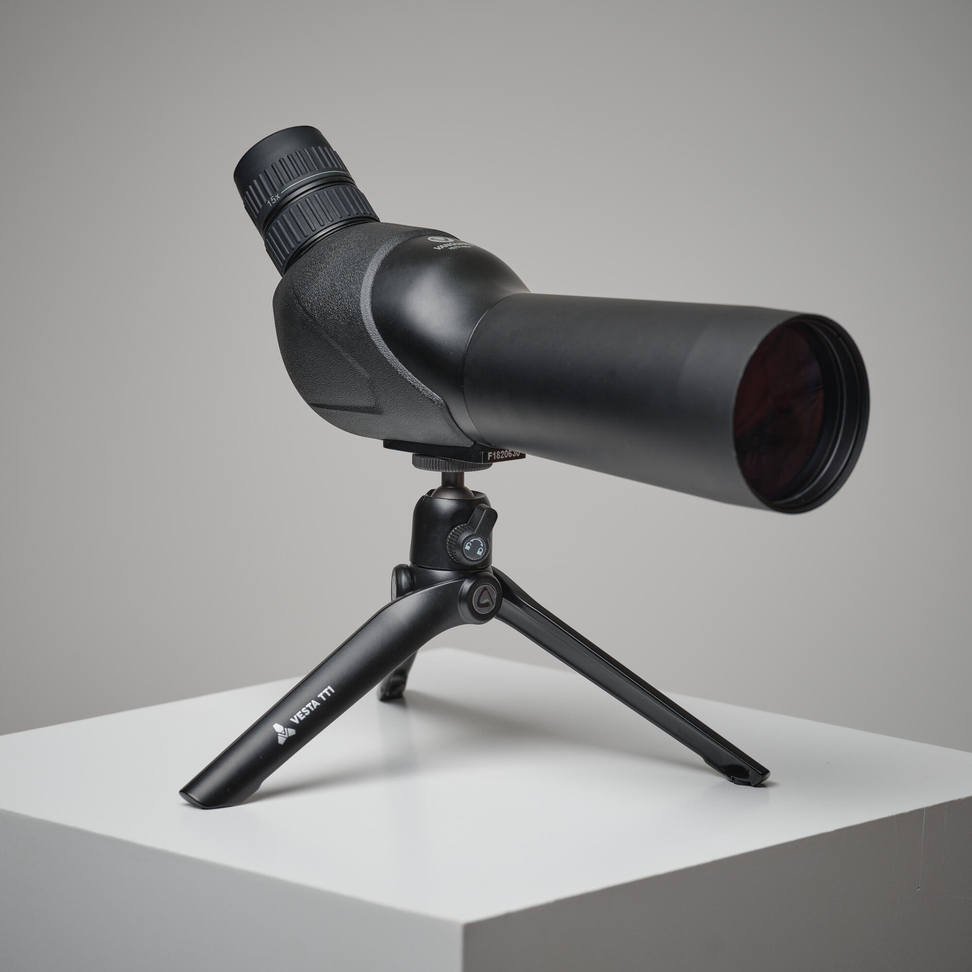 VANGUARD Vodotesný monokulár Vanguard Vesta 460A 15-50×60 bez · záber 6
