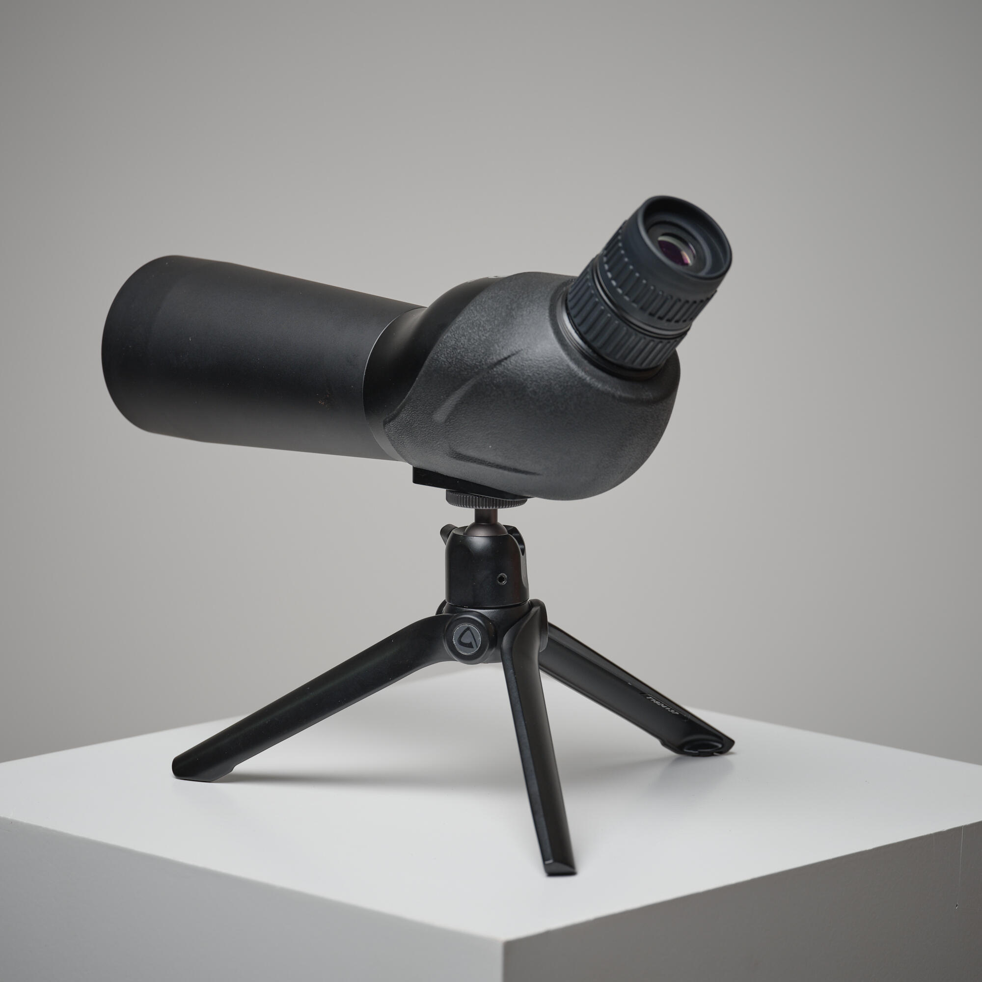 VANGUARD Vodotesný monokulár Vanguard Vesta 460A 15-50×60 bez · záber 4
