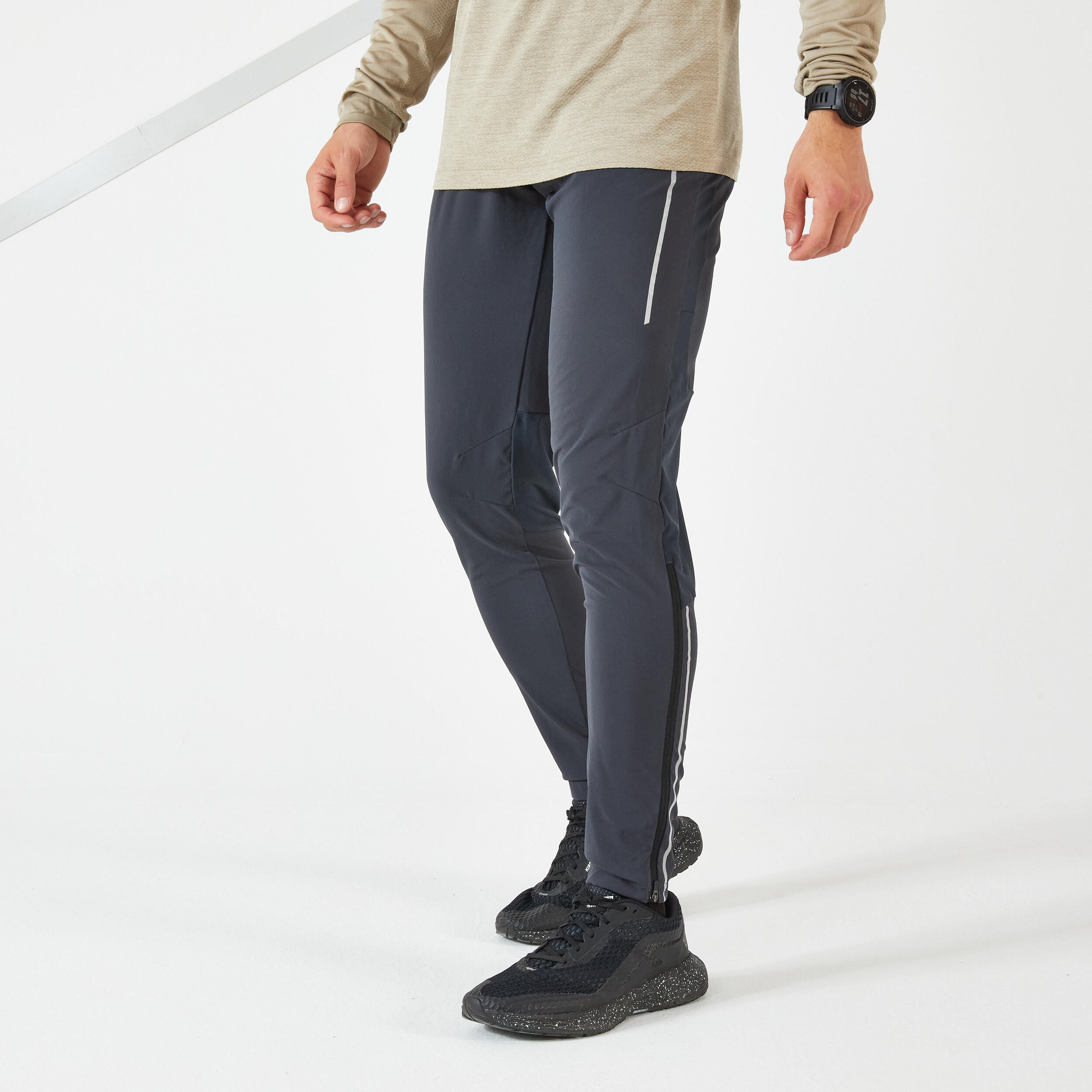 KIPRUN FITTED MEN'S RUNNING TROUSERS LIGHT GREY