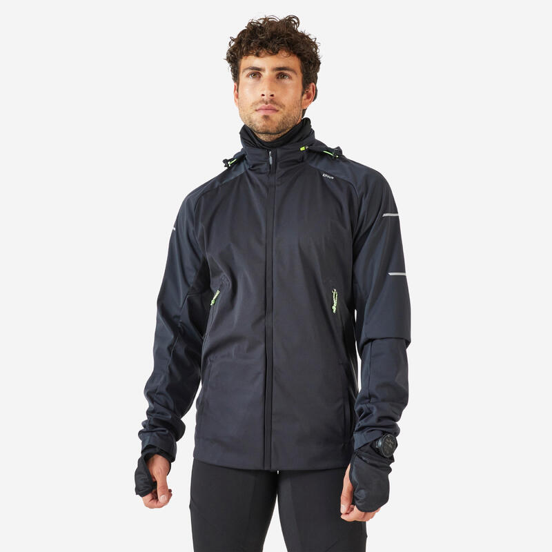 ▷ Este es la chaqueta de running para hombre que se está agotando en  Decathlon porque casi la regalan