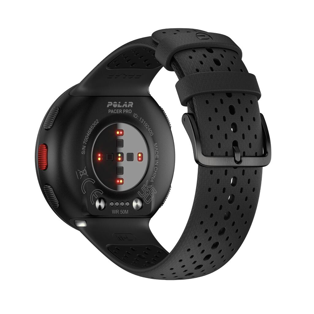 Črna GPS-ura POLAR PACER PRO