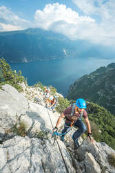 CLIMBING AND MOUNTAINEERING HELMET - ROCK BLUE