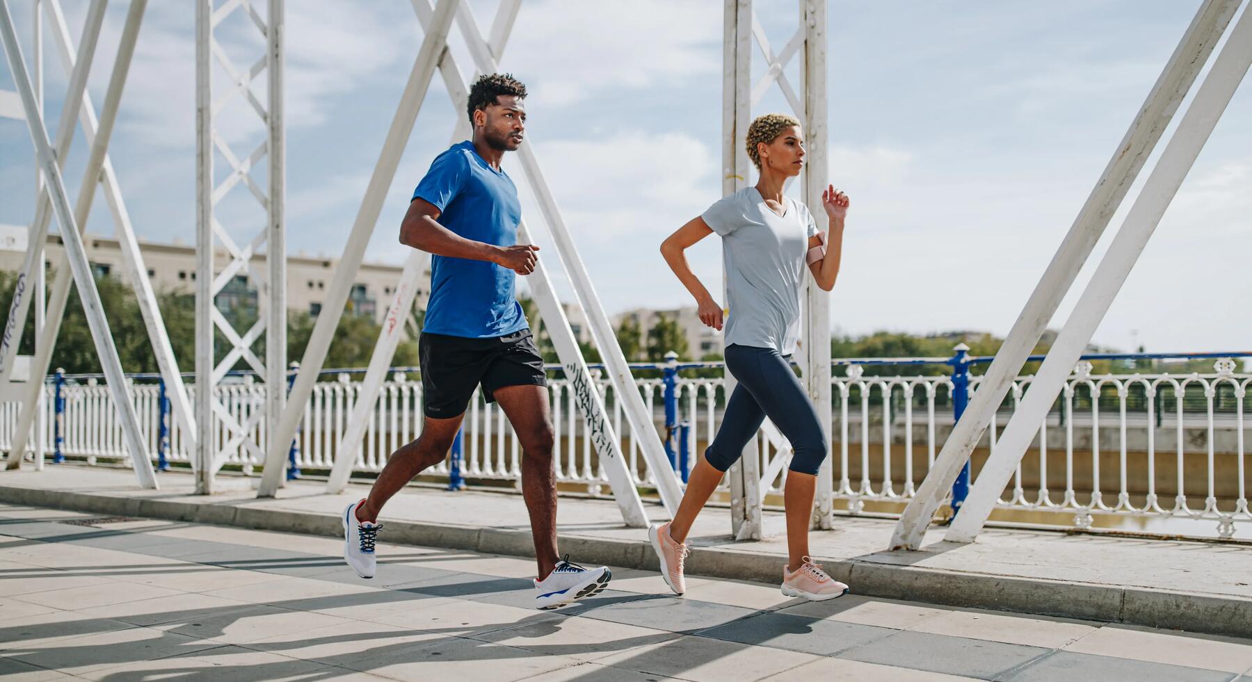 Erfahre alles Wissenswerte über Joggen für Anfänger. Alle Tipps und Tricks auf einen Blick.