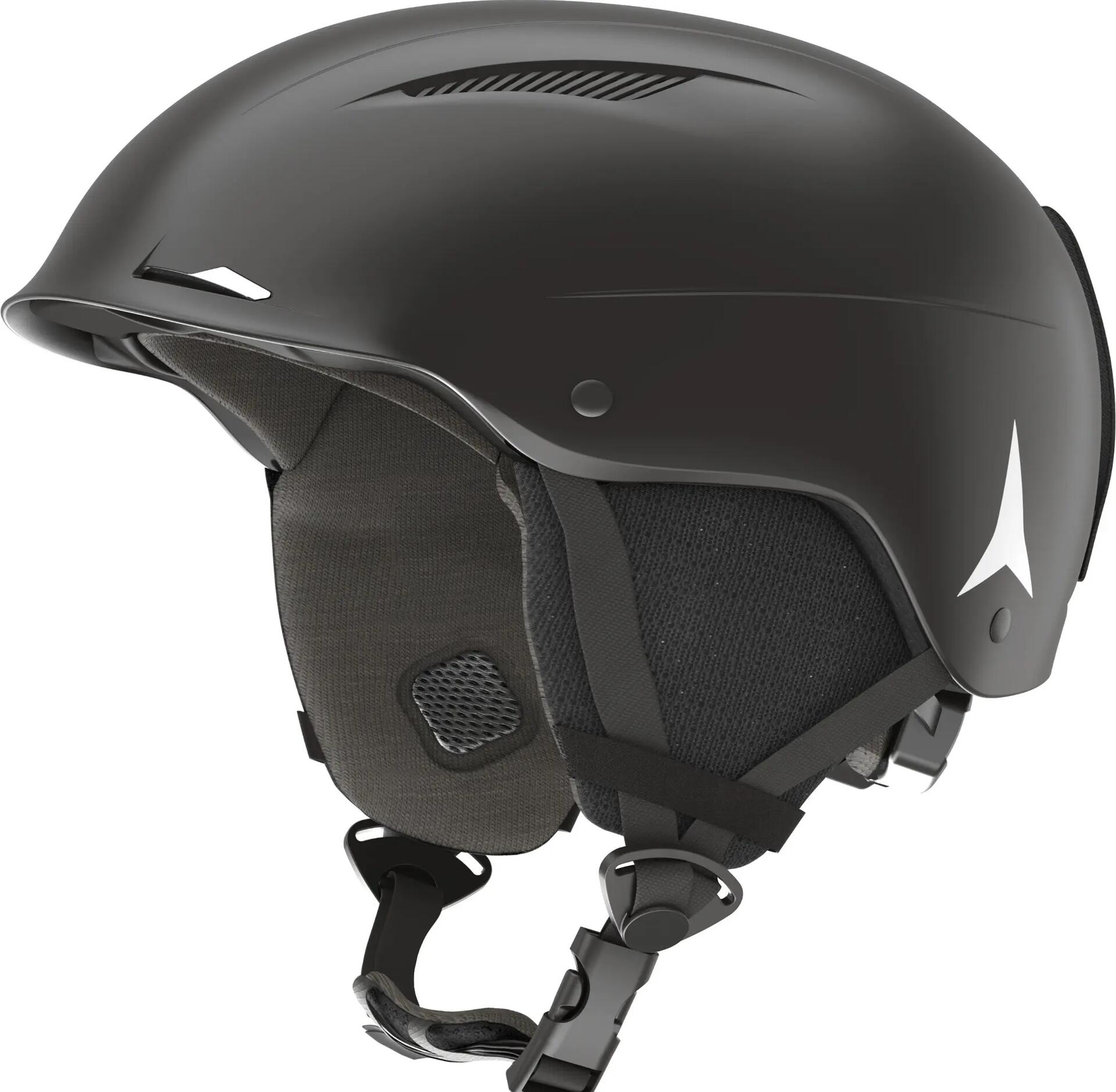 Schlitten fahren mit einem passenden Helm um dich zu schützen.