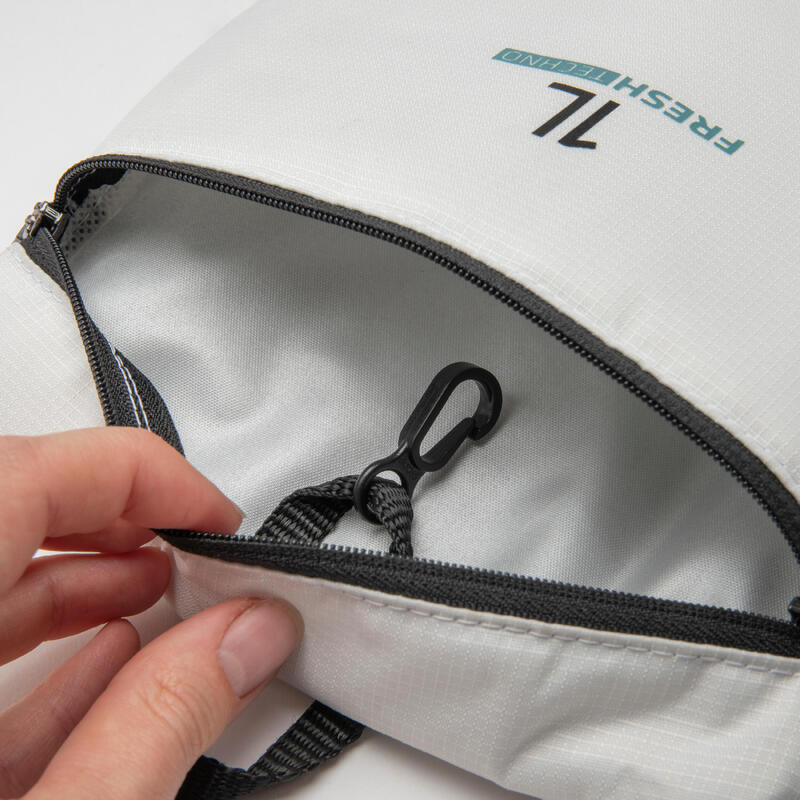 1L Insulated Water Bladder Cover White ROCKRIDER Decathlon