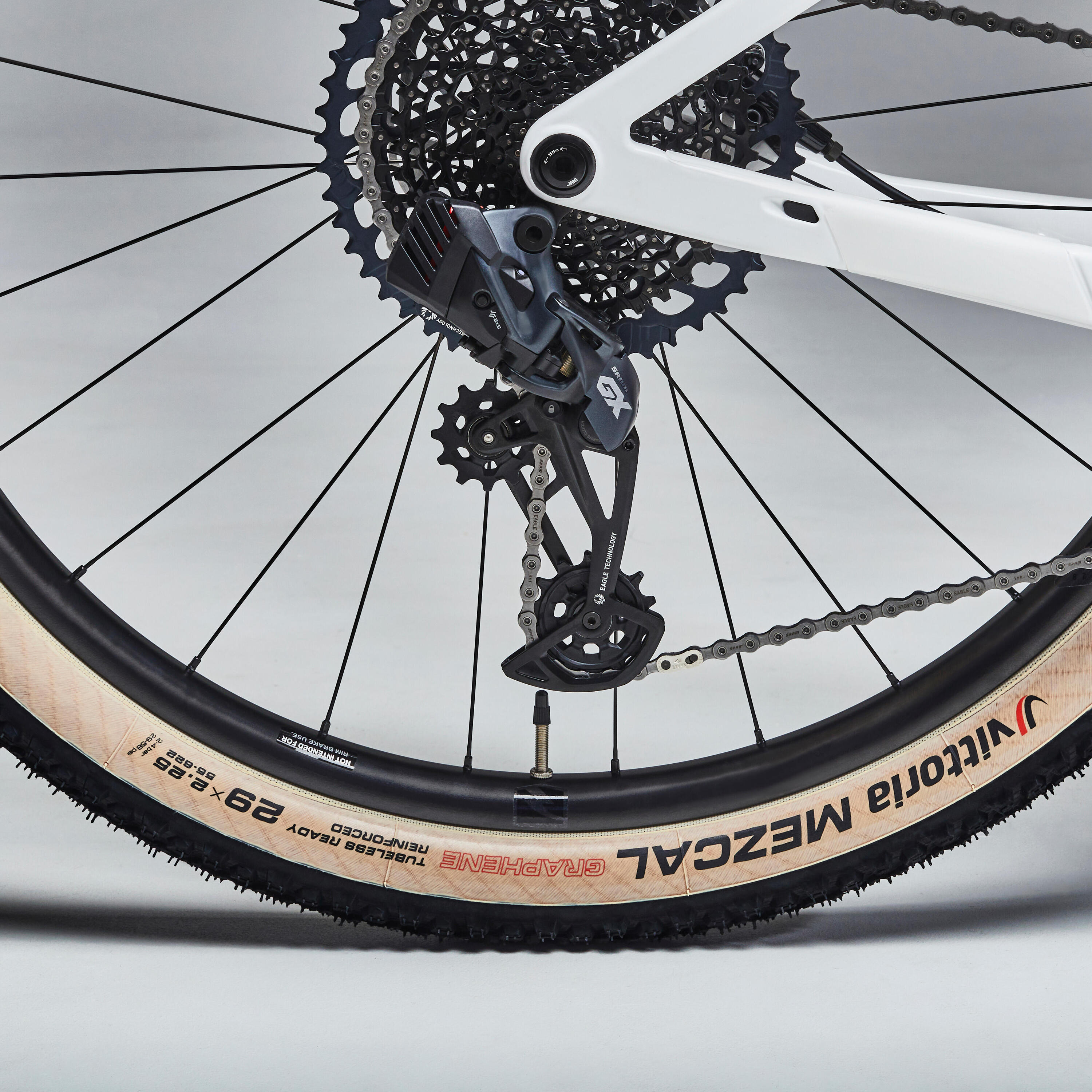 Velo vtt cross country race 900 gx axs, roues reynolds, cadre carbone 7/20