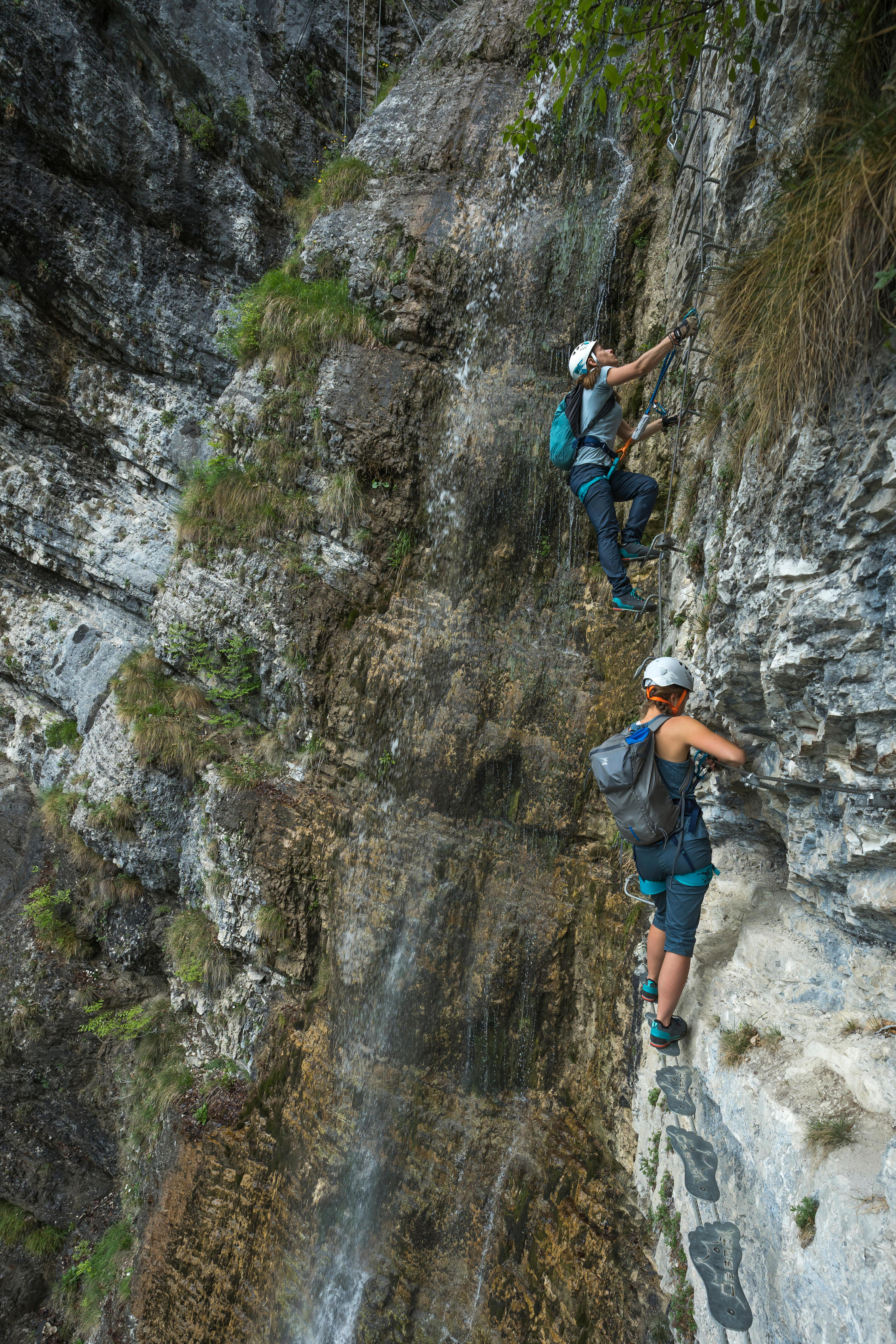 CLIMBING AND MOUNTAINEERING HELMET - ROCK  WHITE 2/8