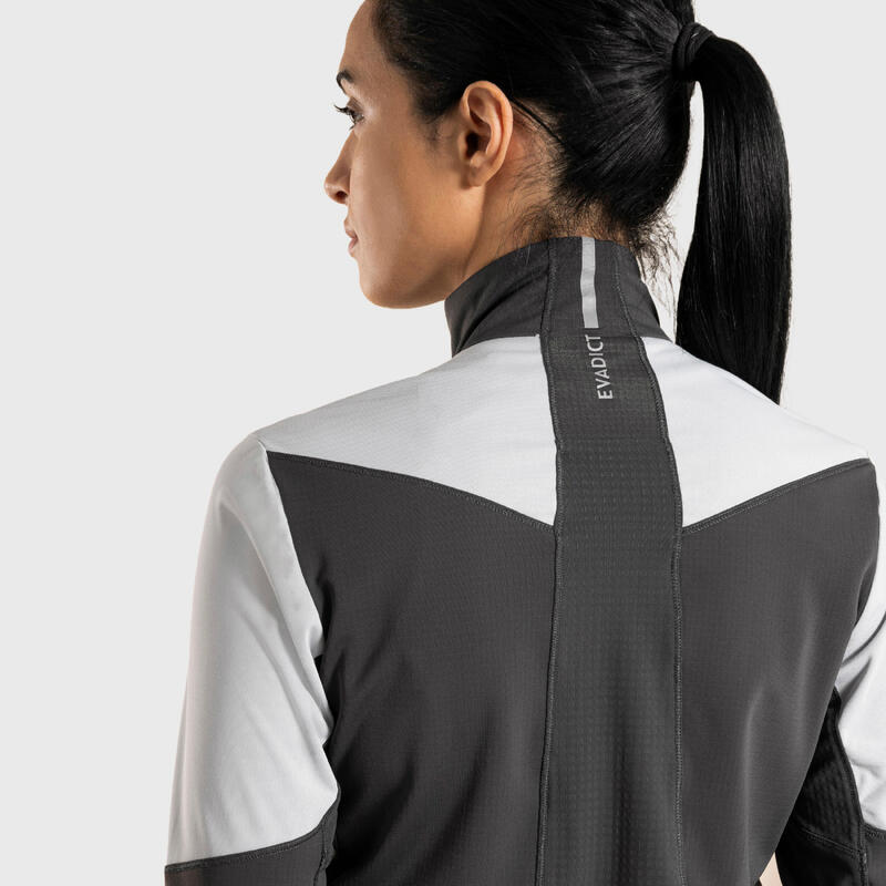 Camiseta Trail Running Mujer Gris Softshell Manga Larga