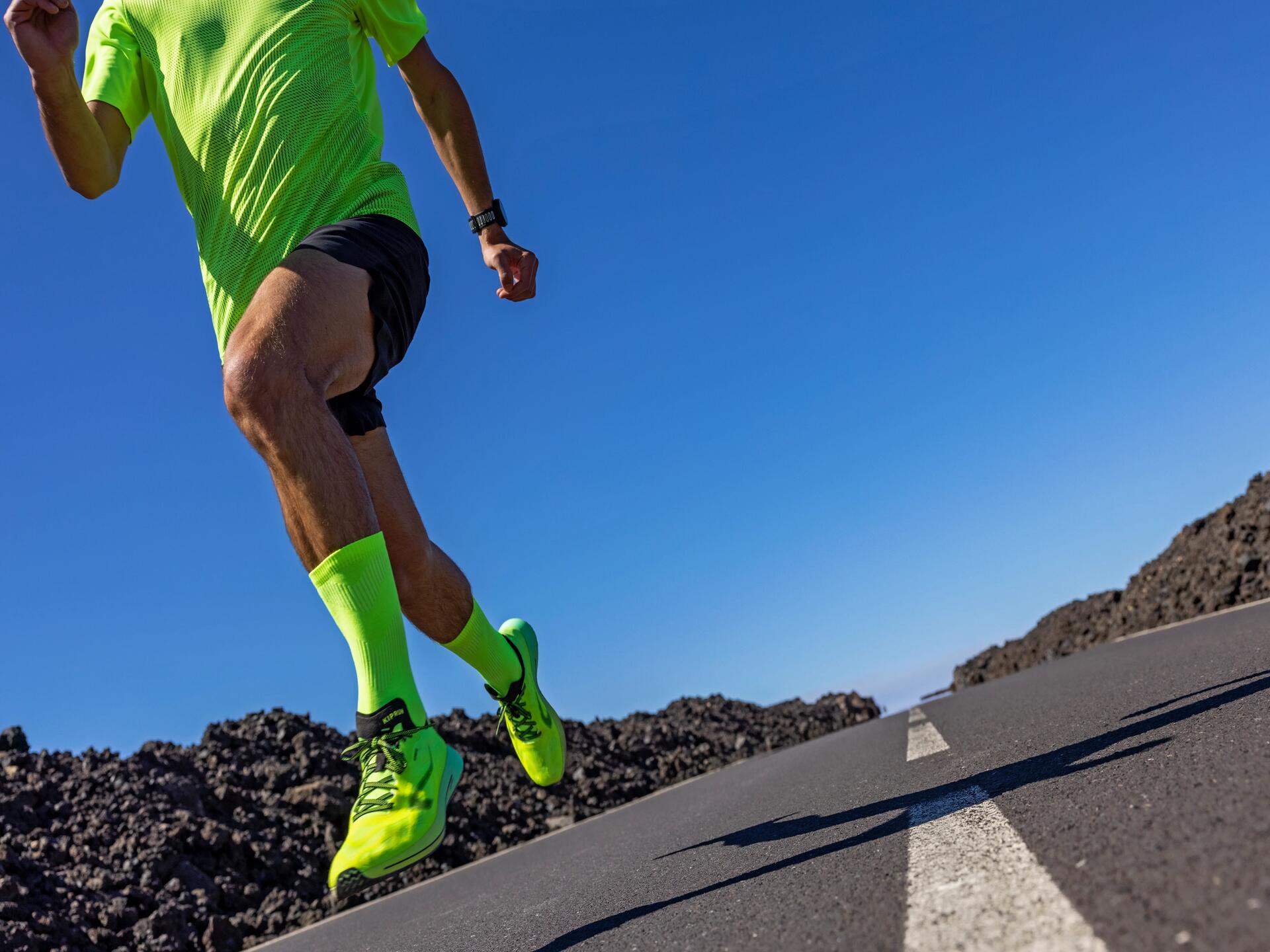 Chaussures de running légère et dynamique format court triathlon