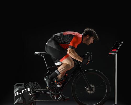 Wie montiere ich mein Fahrrad auf einem Hometrainer? 