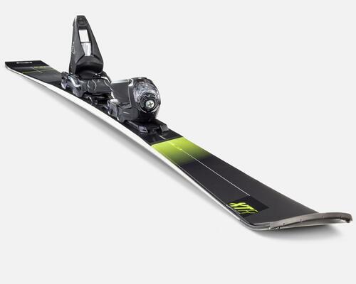 SKIS ALPINS AVEC FIXATIONS HOMME BOOST 900 R