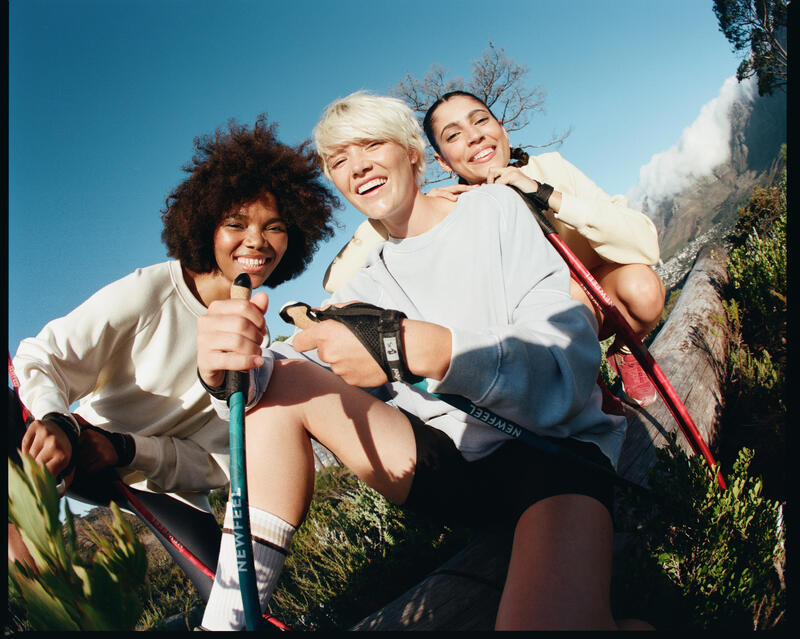 QUAL È LA DIFFERENZA TRA I BASTONCINI DA NORDIC-WALKING E QUELLI DA ESCURSIONISMO?