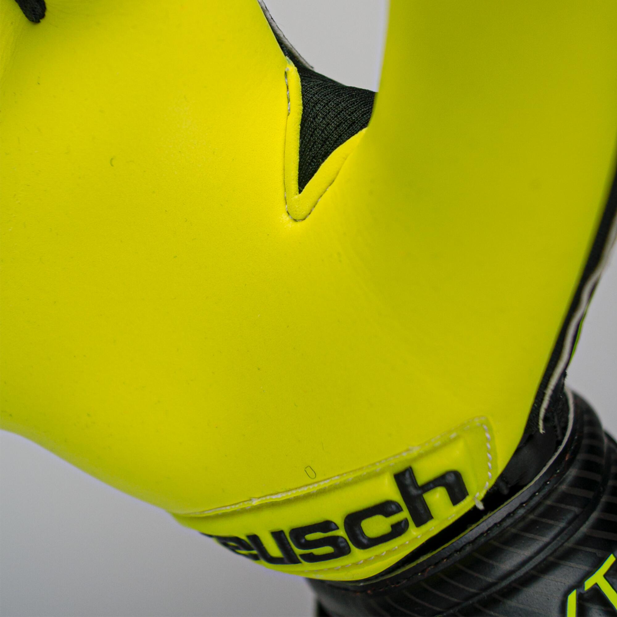 Adult Goalkeeper Glove Attrakt Evolution 6/11