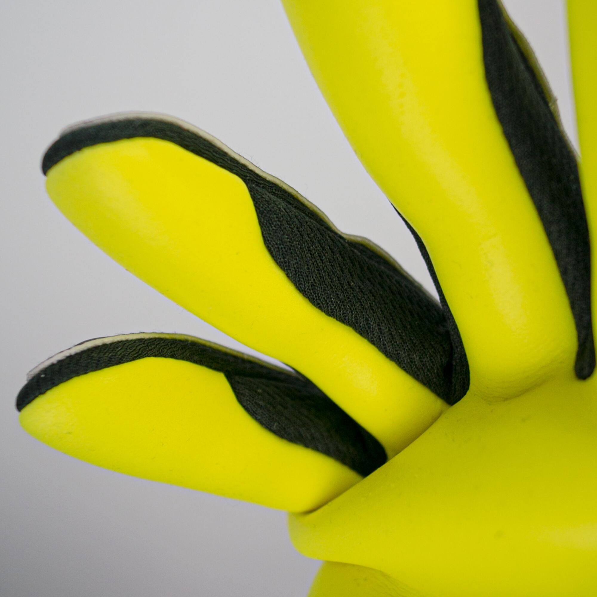 Adult Goalkeeper Glove Attrakt Evolution 4/11