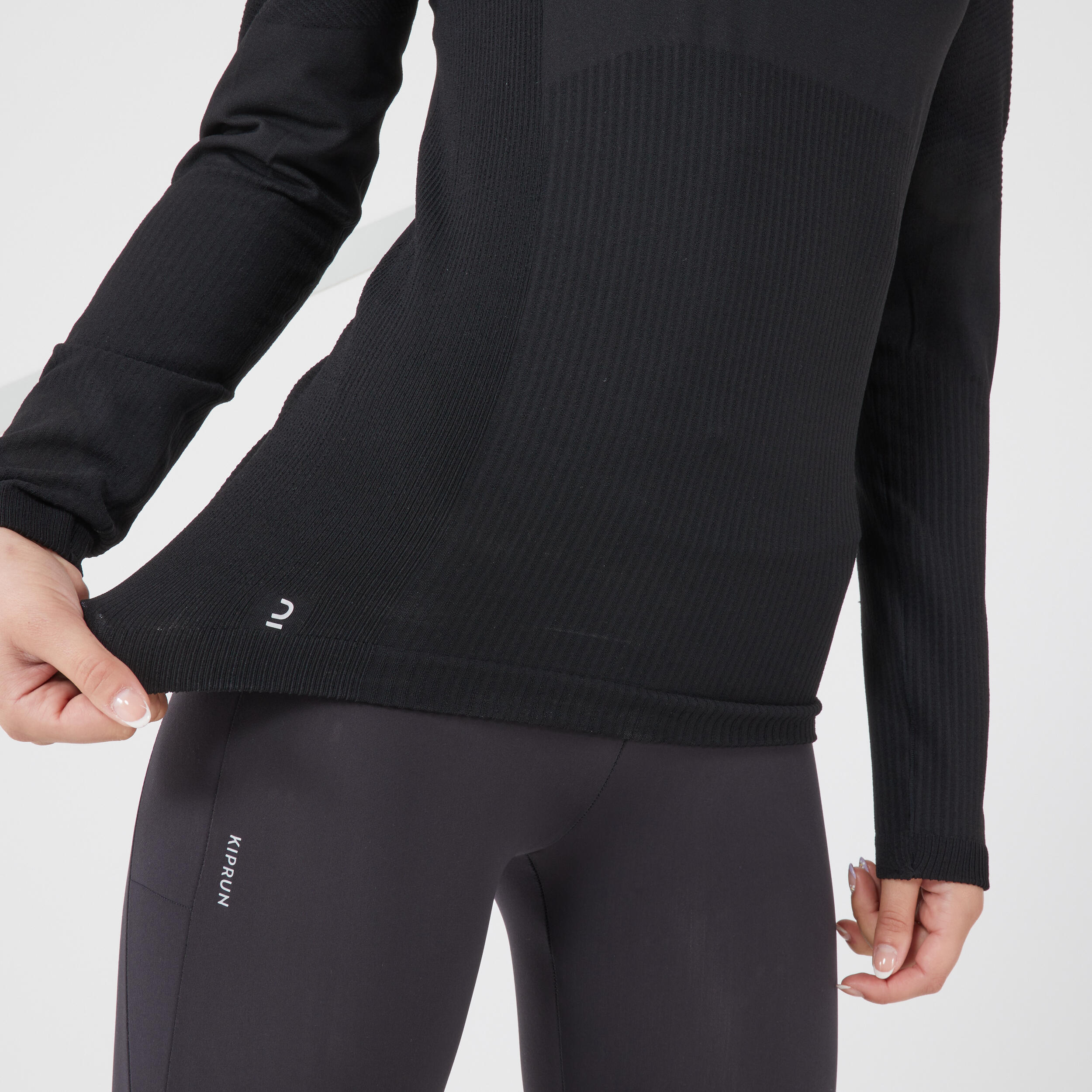 Run 500 Slim Women's Seamless Long-Sleeved Warm Running T-Shirt -black