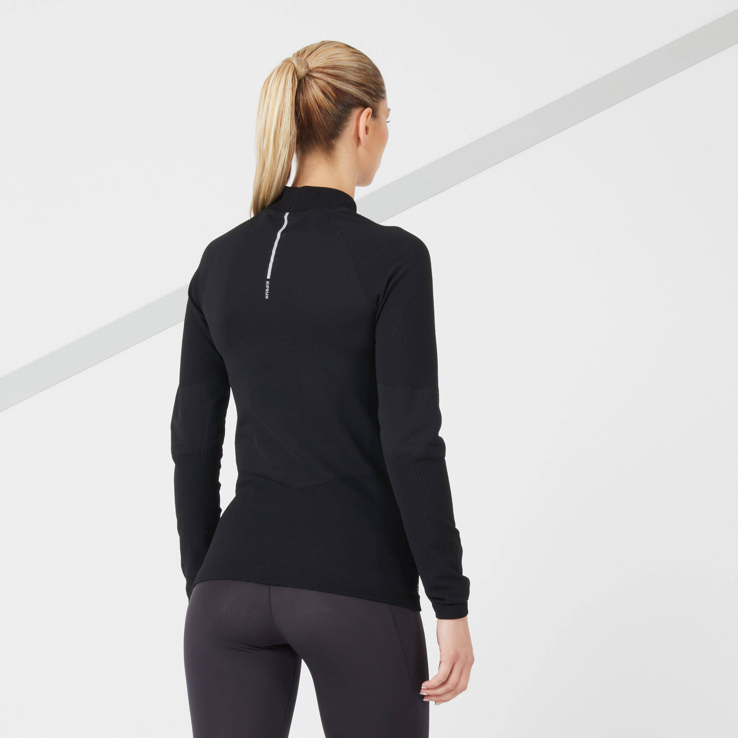 Run 500 Slim Women's Seamless Long-Sleeved Warm Running T-Shirt -black -  3