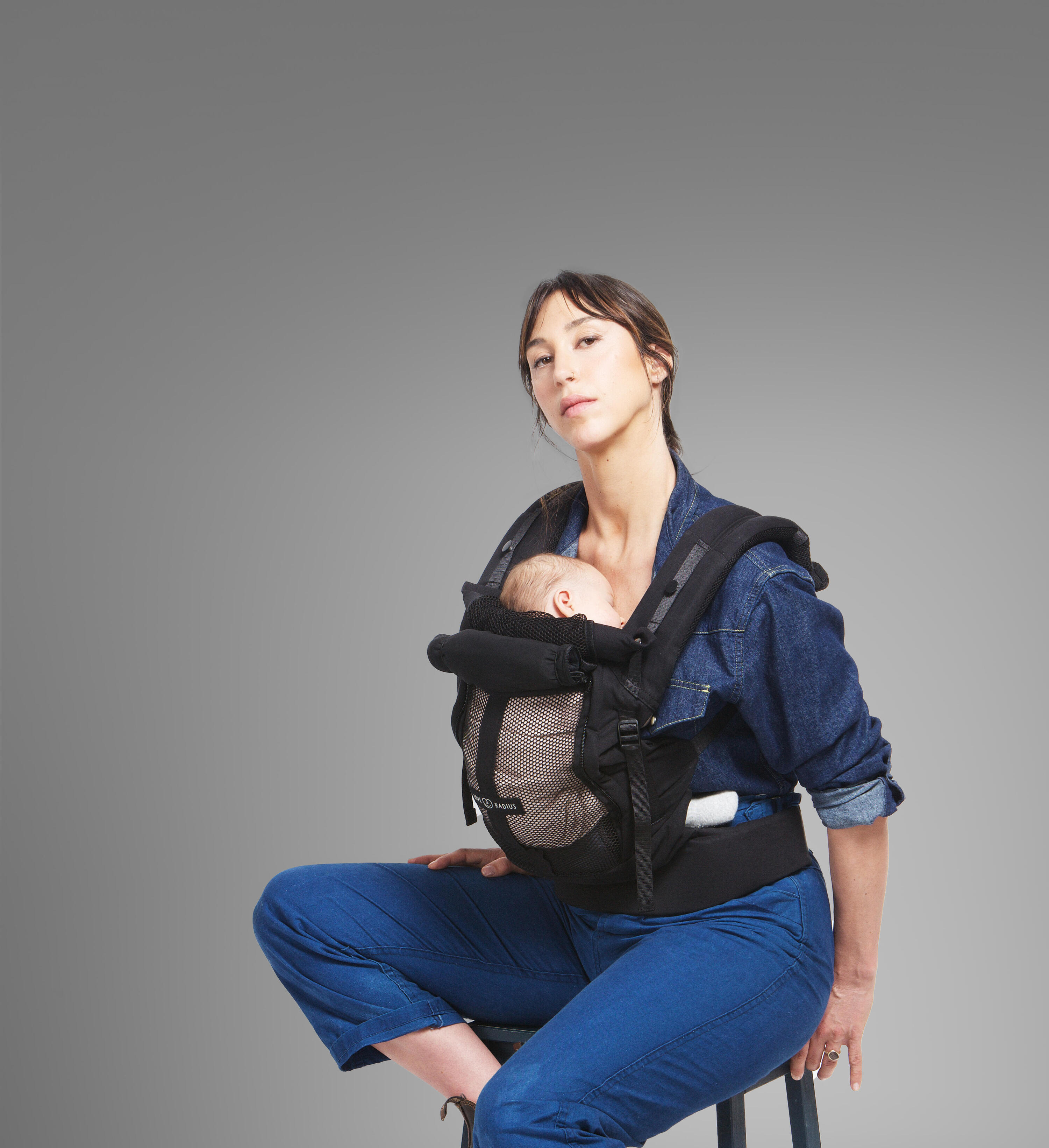 Baby Carrier - Black 4/6