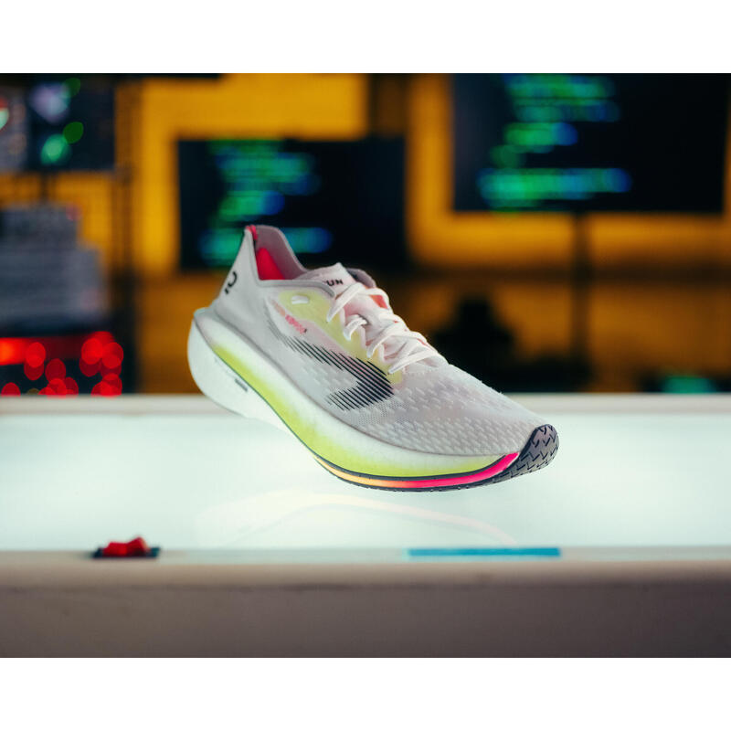 Zapatillas running Nike con placa de carbono 