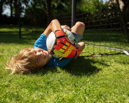 ¿Qué hace falta para jugar al fútbol en casa?