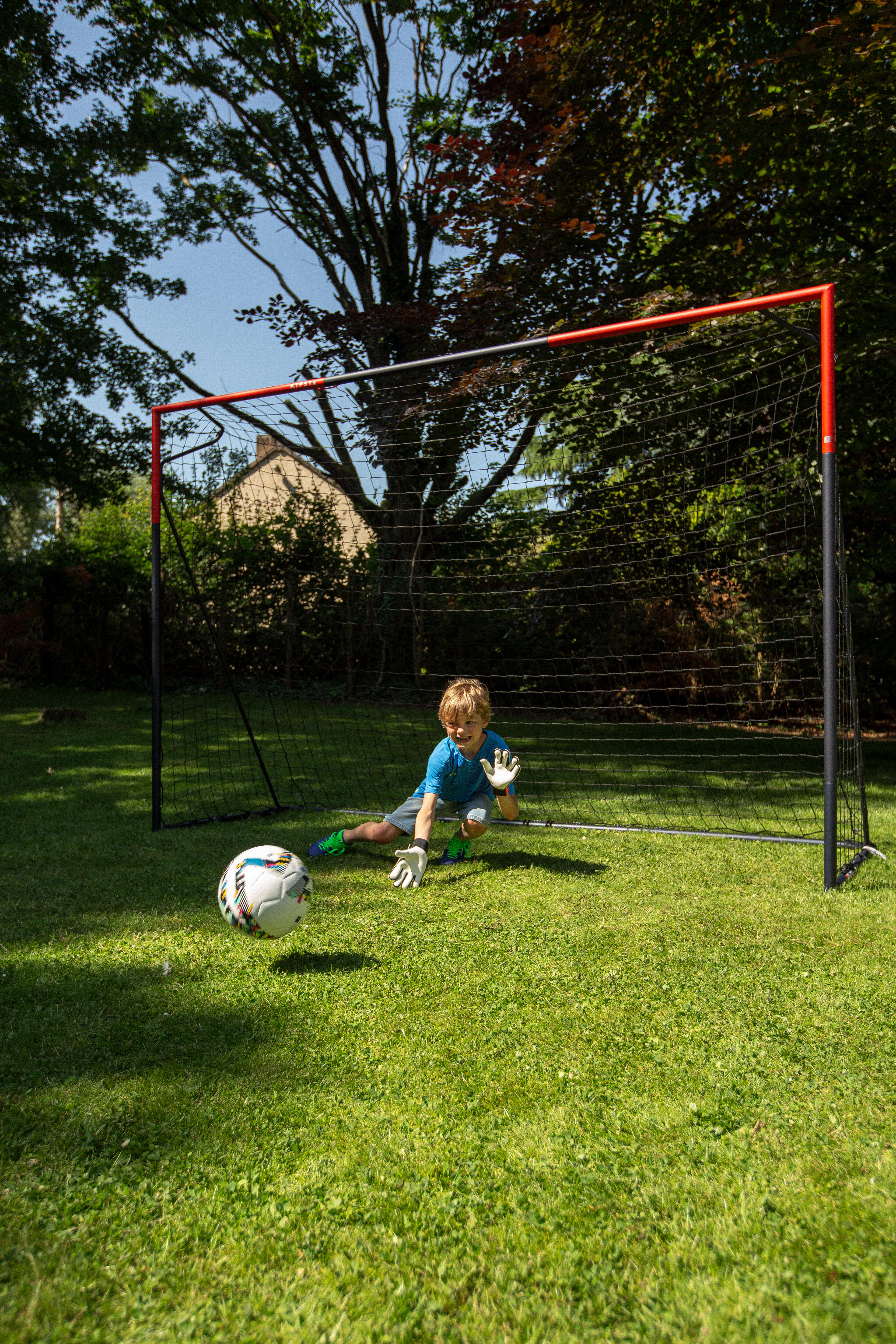 Gioca a calcio con le nostre porte e mini porte