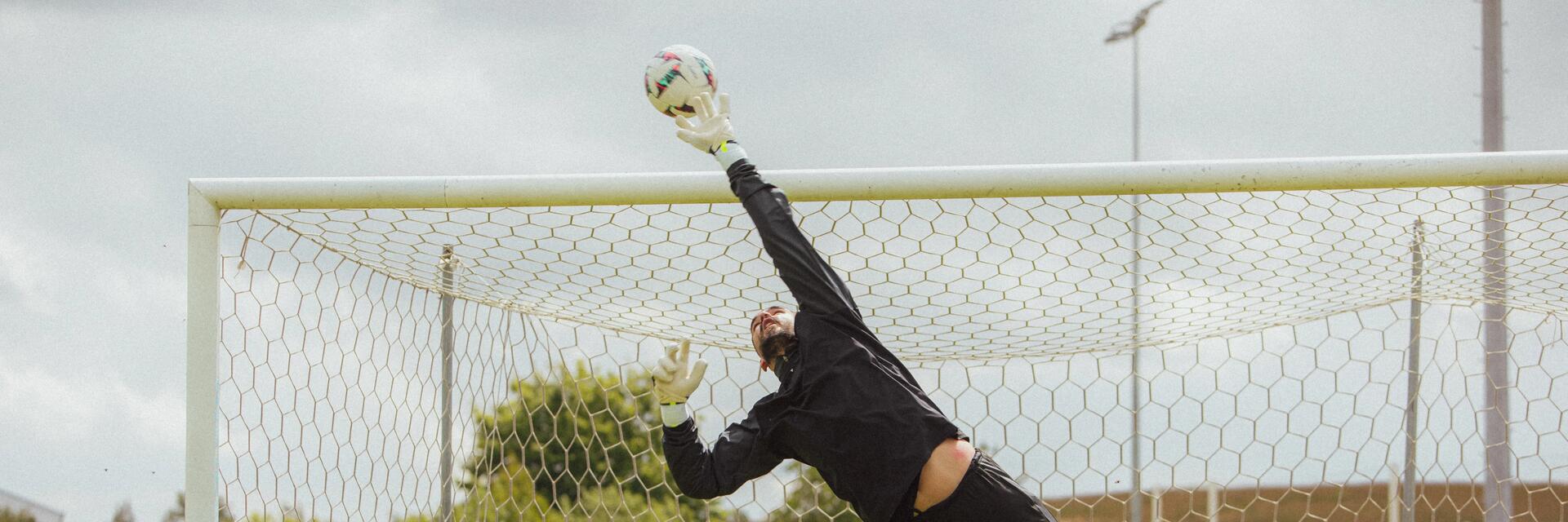 4 conseils pour arrêter un penalty au football