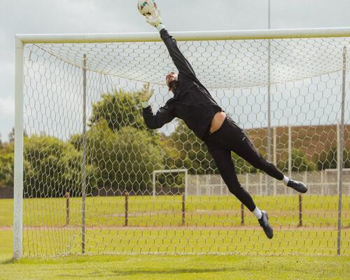 4 conseils pour arrêter un penalty au football