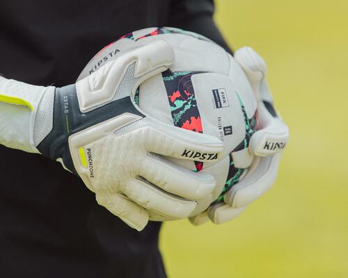 Comment choisir des gants de gardien?