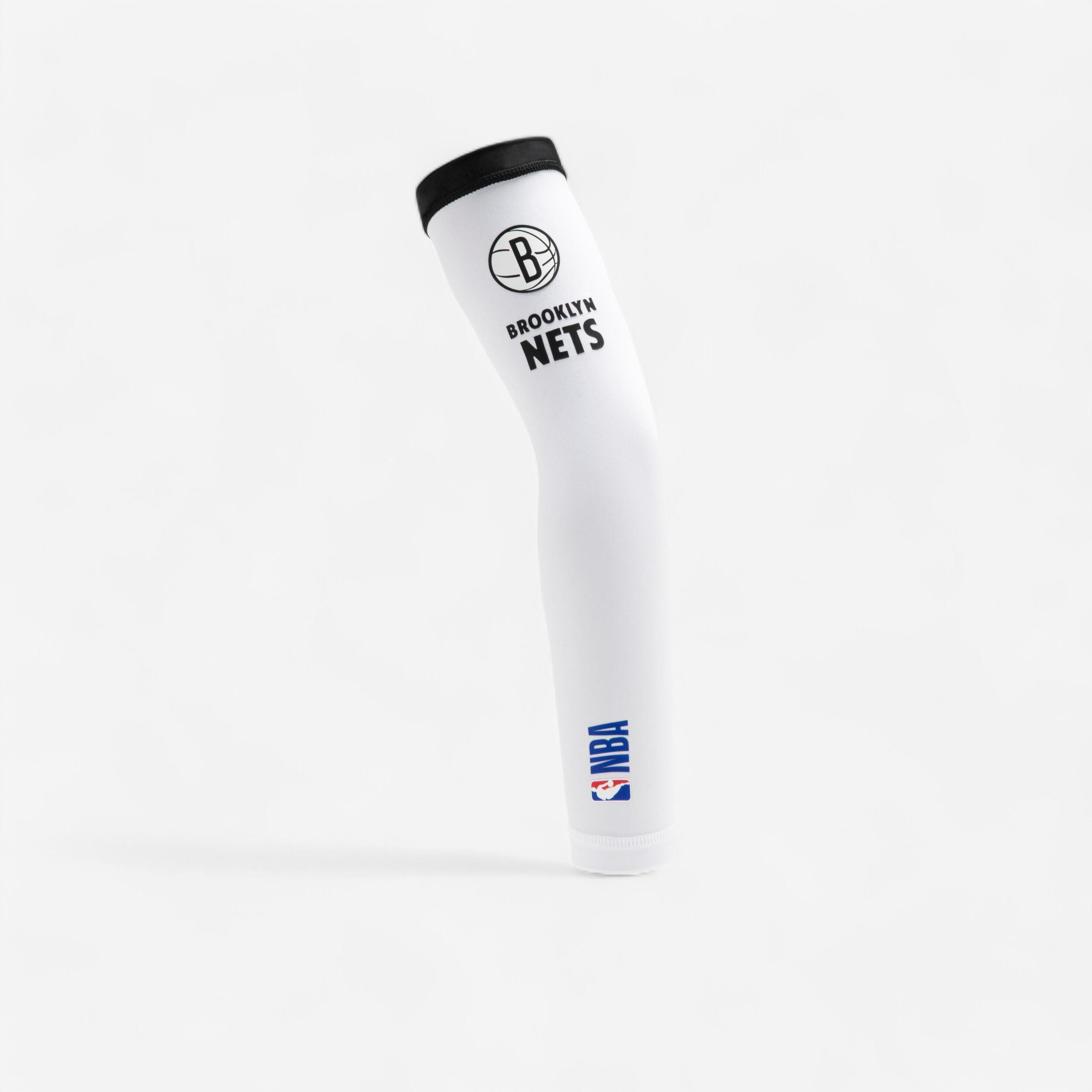 TARMAK Kids' Basketball Sleeve E500 - NBA Brooklyn Nets/White