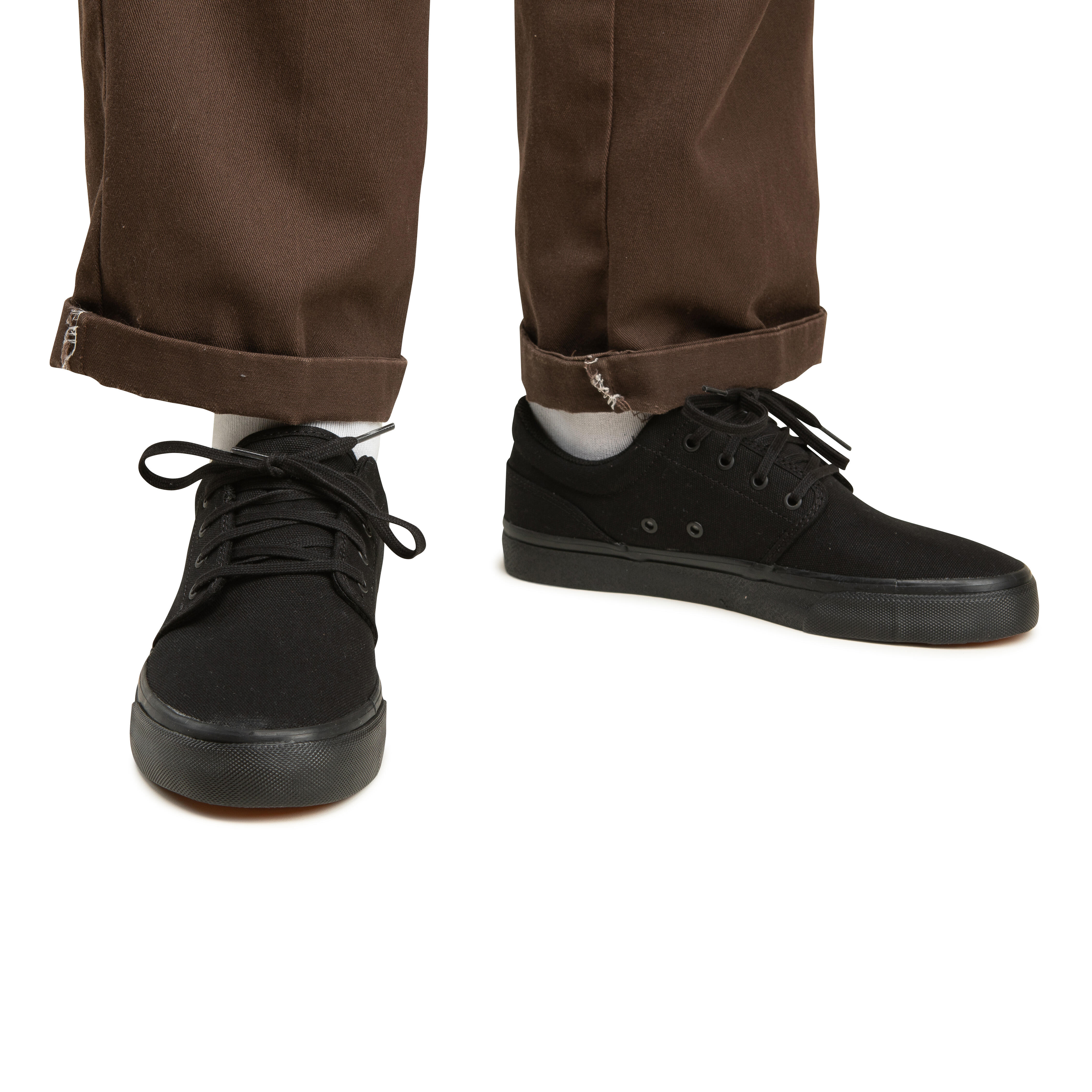 black canvas skate shoes