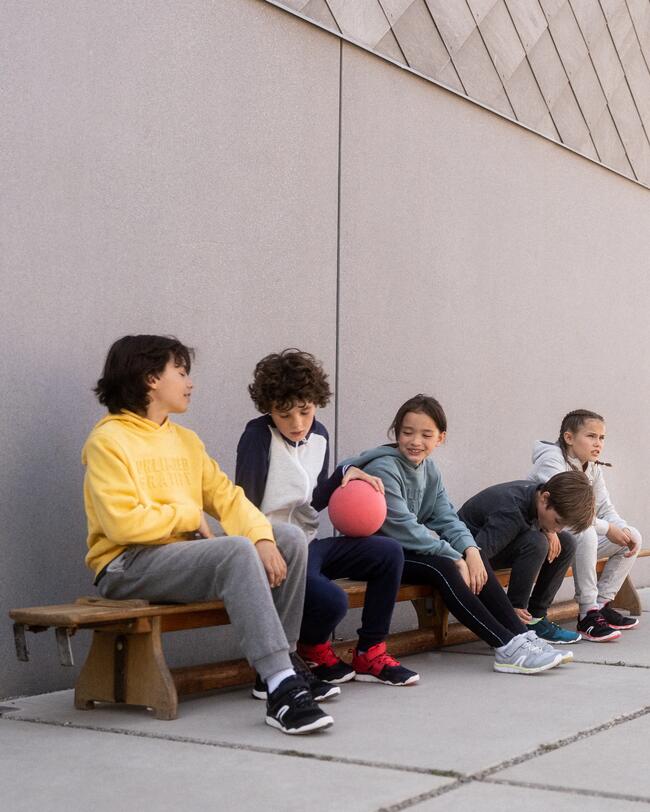 KIDS’ LIGHT & BREATHABLE RIP-TAB TRAINERS 