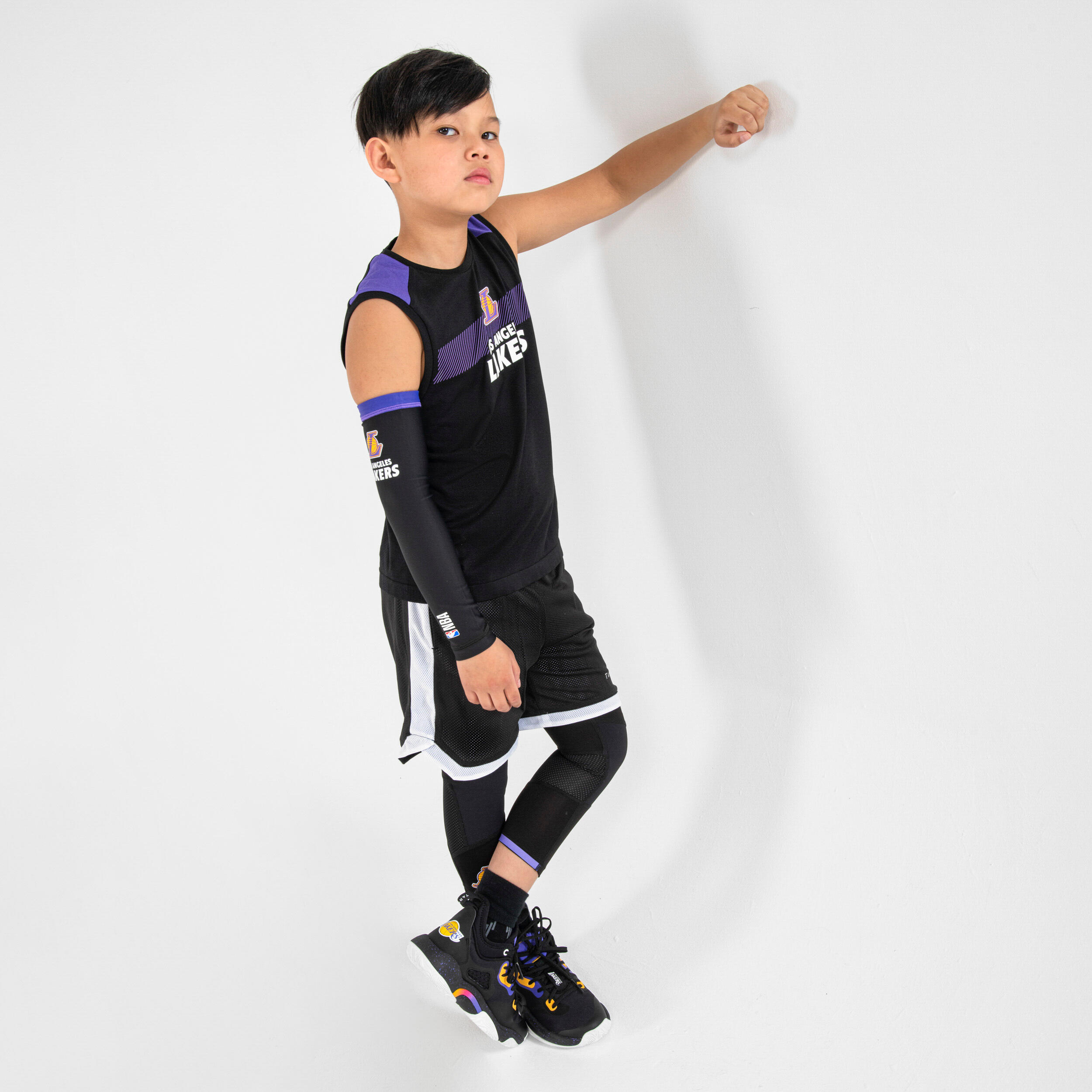 Kids' Basketball Sleeve E500 - NBA Los Angeles Lakers/Black 6/8