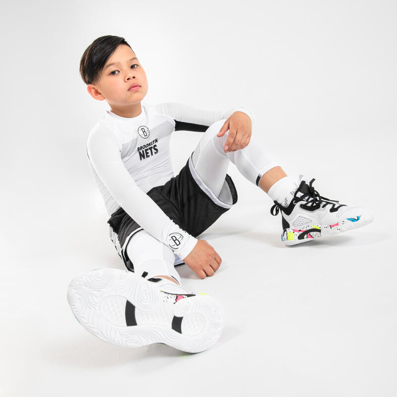 Chaussures de basketball NBA Brooklyn Nets enfant - SE900 MINI ME blanc