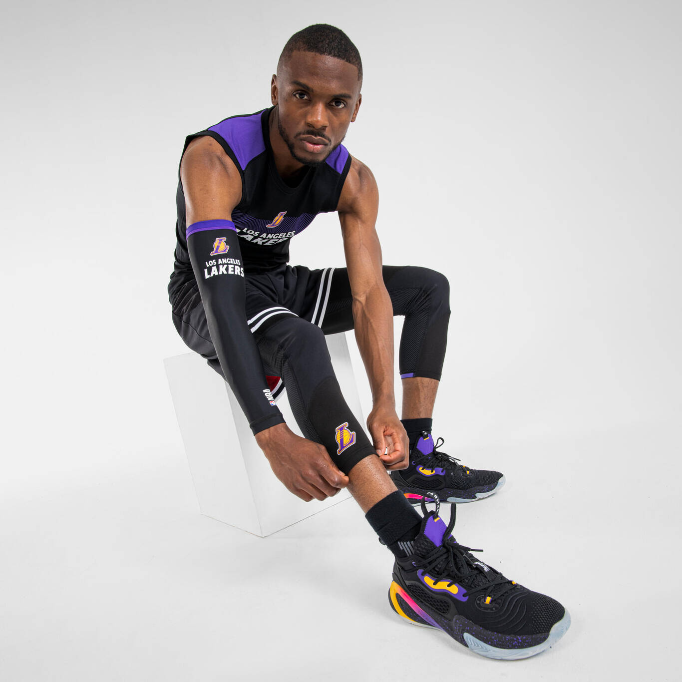 Adult Basketball Sleeve E500 NBA Los Angeles Lakers/Black Decathlon