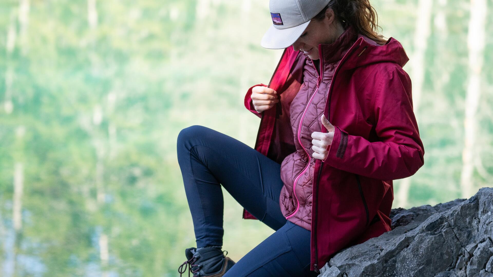 Jaqueta Feminina Impermeável TRAVEL 500
