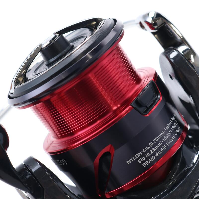 Mulinello pesca con gli artificiali Daiwa Fuego LT 2500