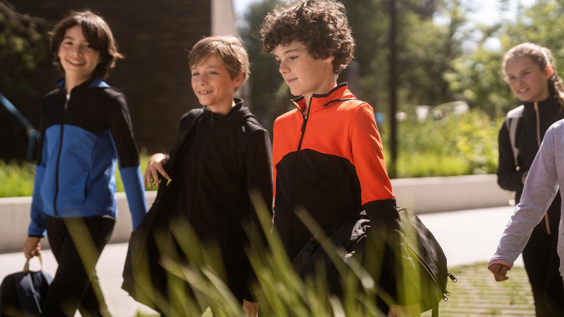 Comment choisir un survêtement enfant ?