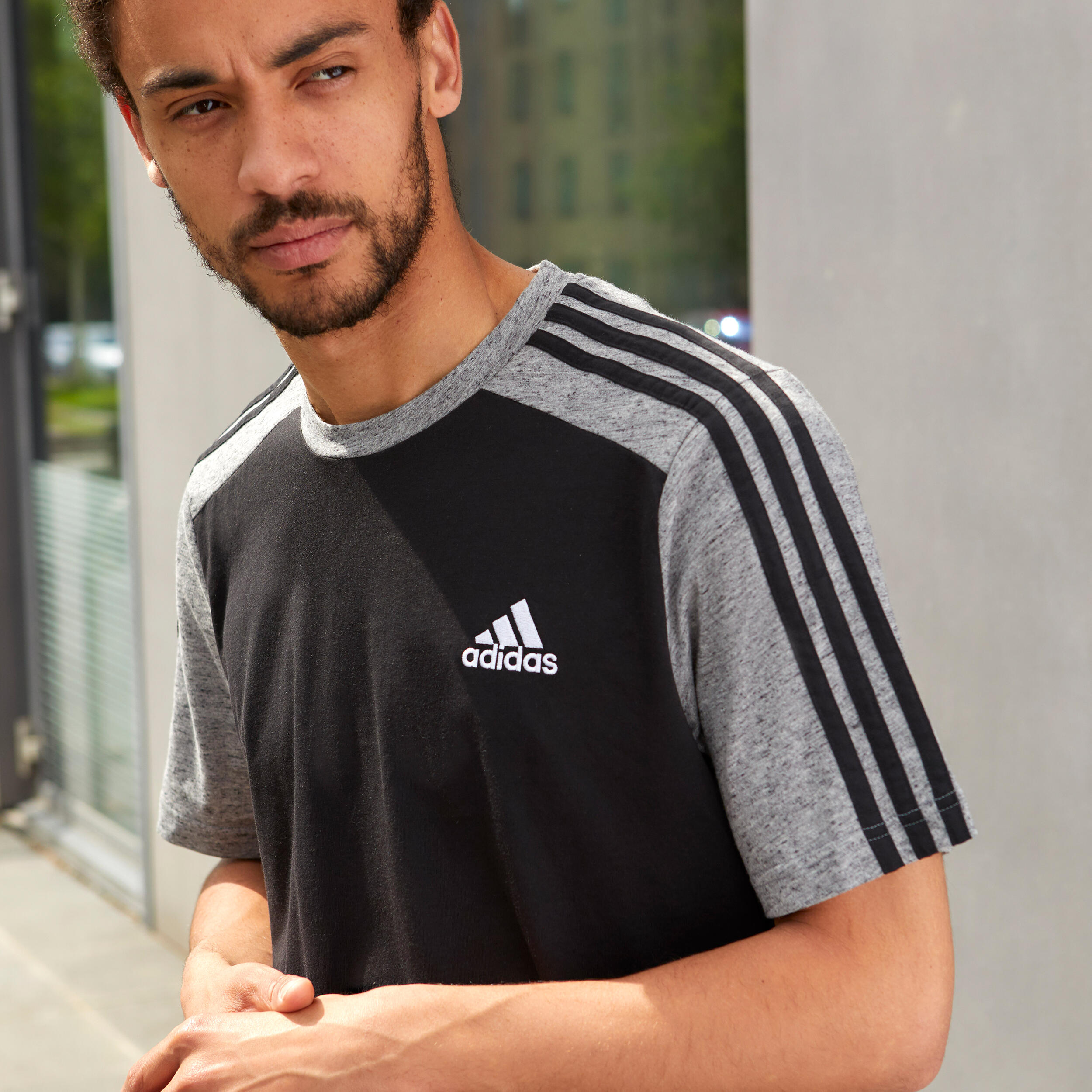 Pánské fitness tričko Adidas černo-šedé 9/11