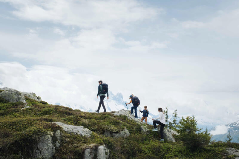 Ce să alegi pentru drumeție: geaca, pulover sau polar?