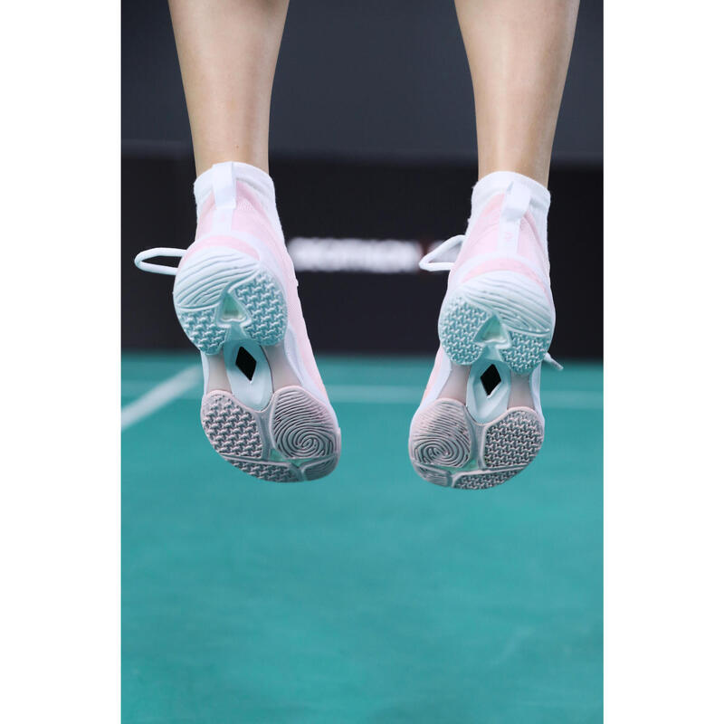 WOMEN BADMINTON SHOES BS 900 ULTRA LITE PINK