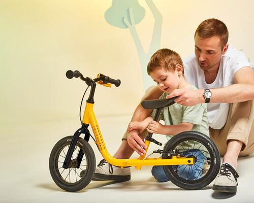 “De la draisienne au vélo, sans petites roues !” : avis et témoignage de parents 