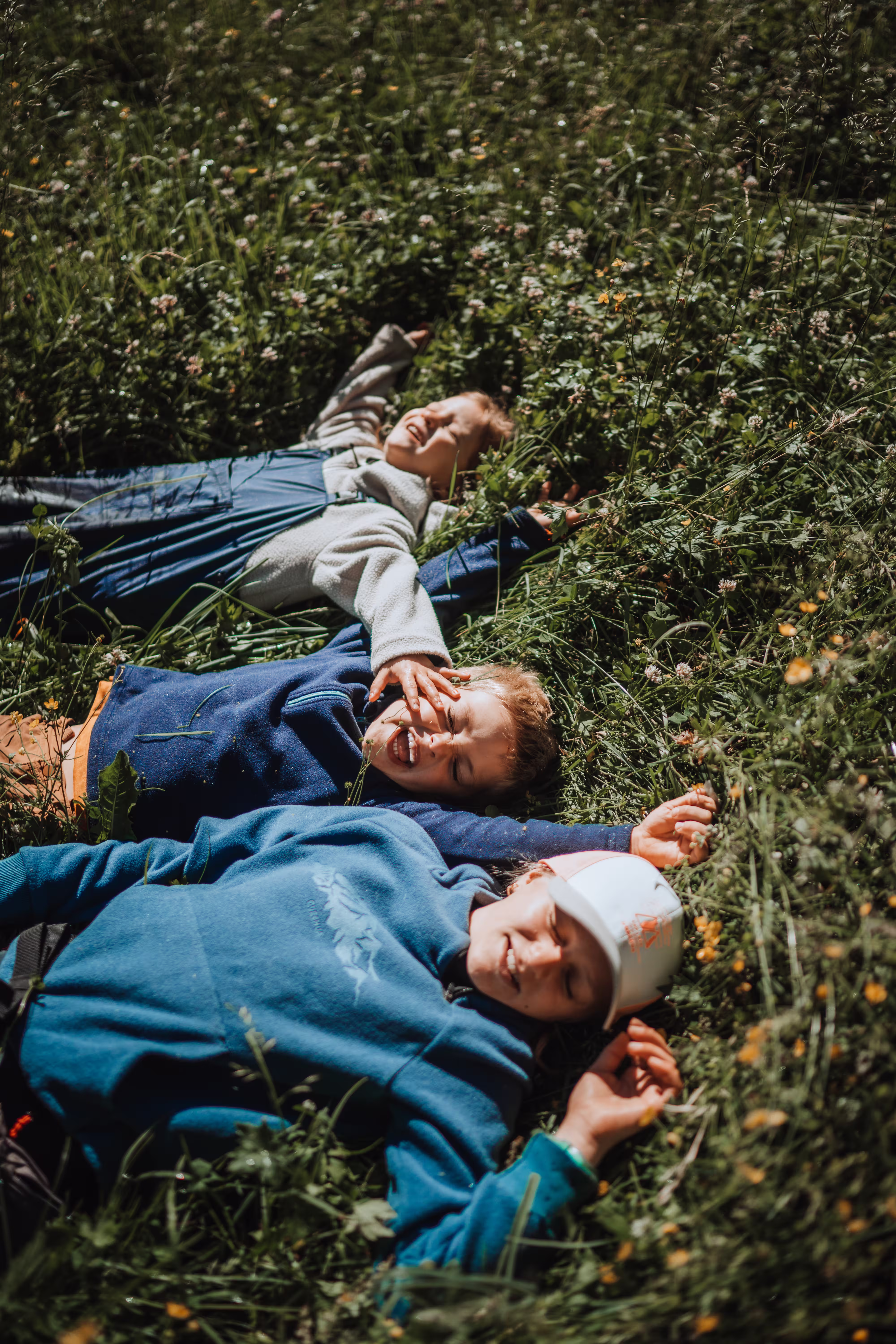 Photo d'enfants en pleine nature © Photo d'enfants en pleine nature
