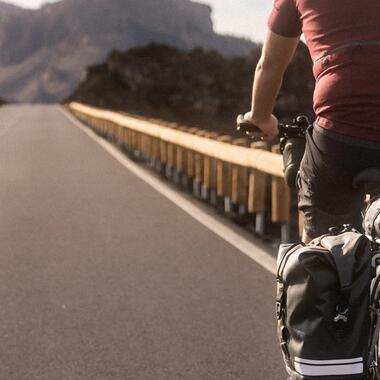 Comment choisir ses sacoches pour randonner à vélo