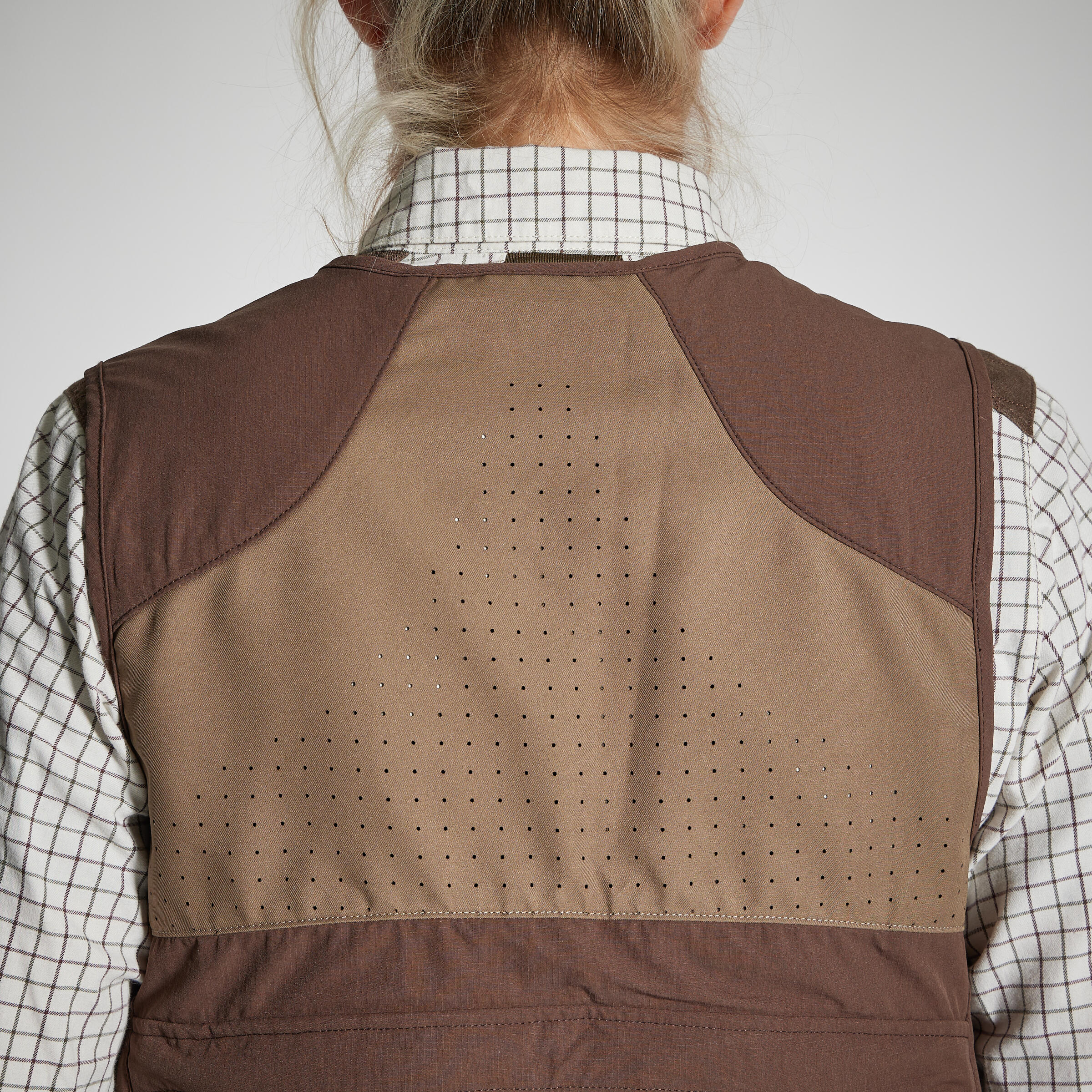 WOMEN'S HUNTING GILET 500 LIGHTWEIGHT BREATHABLE BROWN 3/16