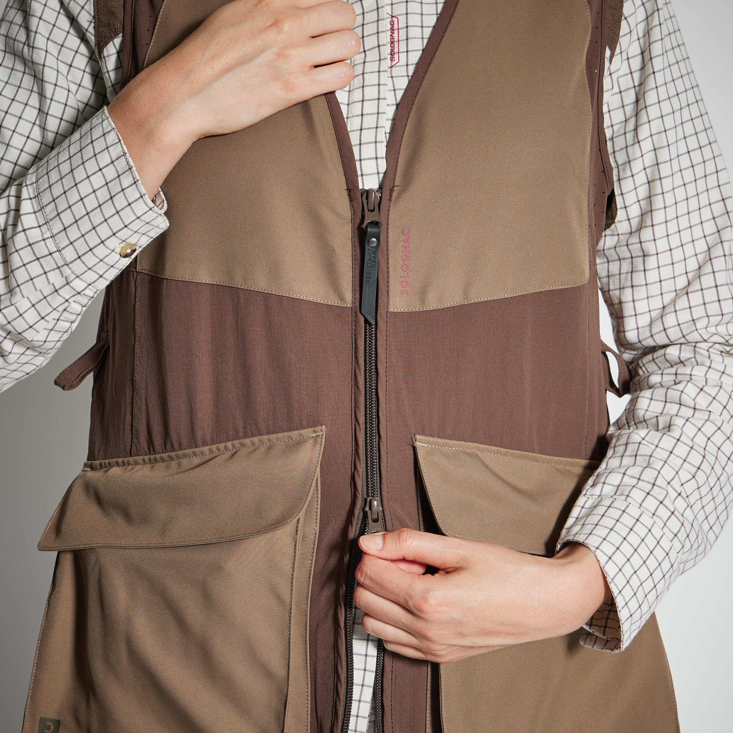 WOMEN'S HUNTING GILET 500 LIGHTWEIGHT BREATHABLE BROWN 5/16