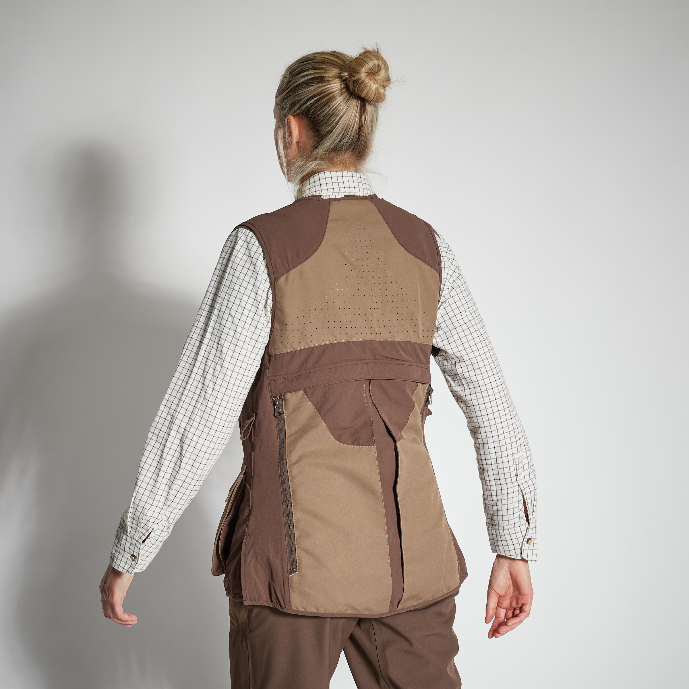 WOMEN'S HUNTING GILET 500 LIGHTWEIGHT BREATHABLE BROWN 2/16