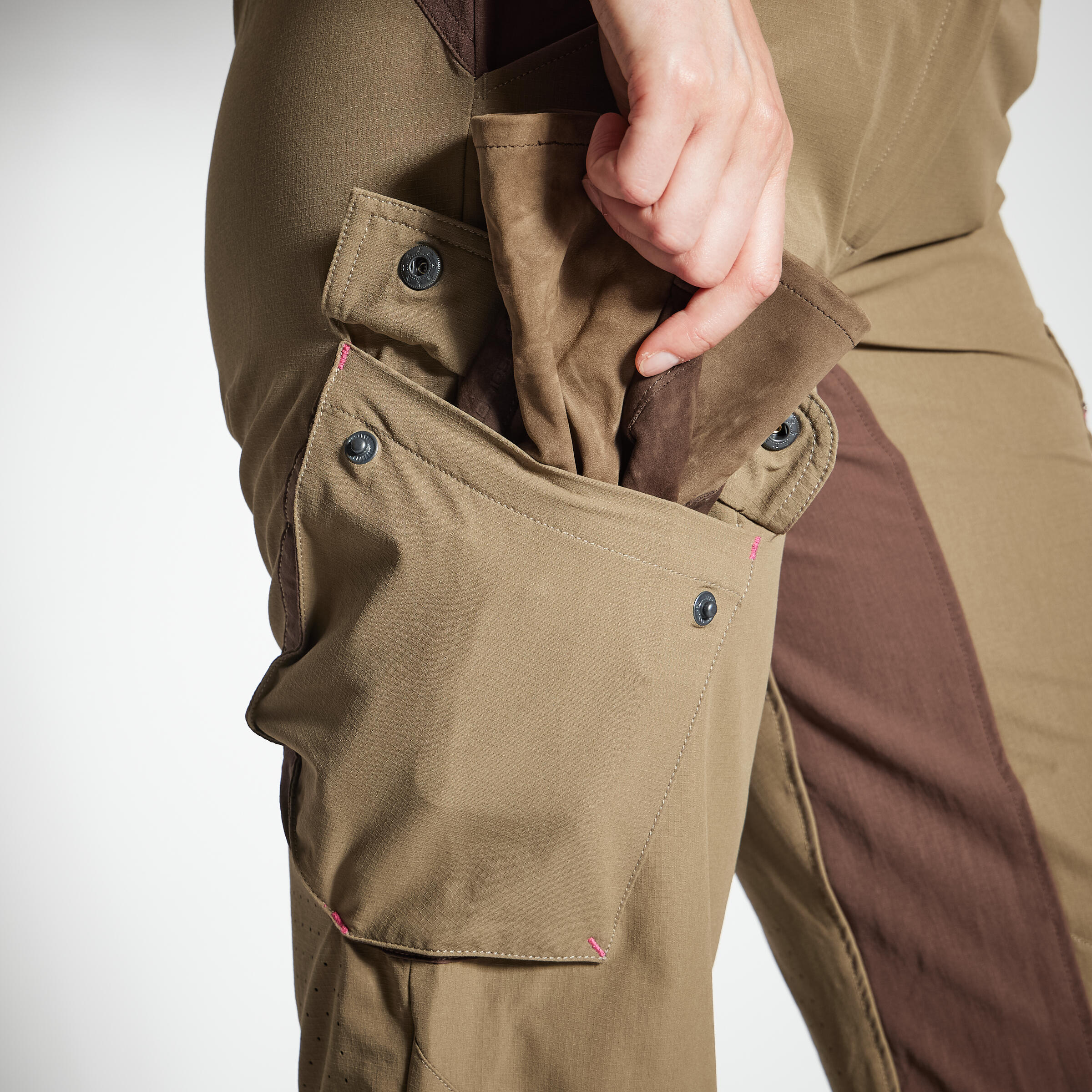 PANTALONI DONNA 500 LEGGERI E TRASPIRANTI MARRONE