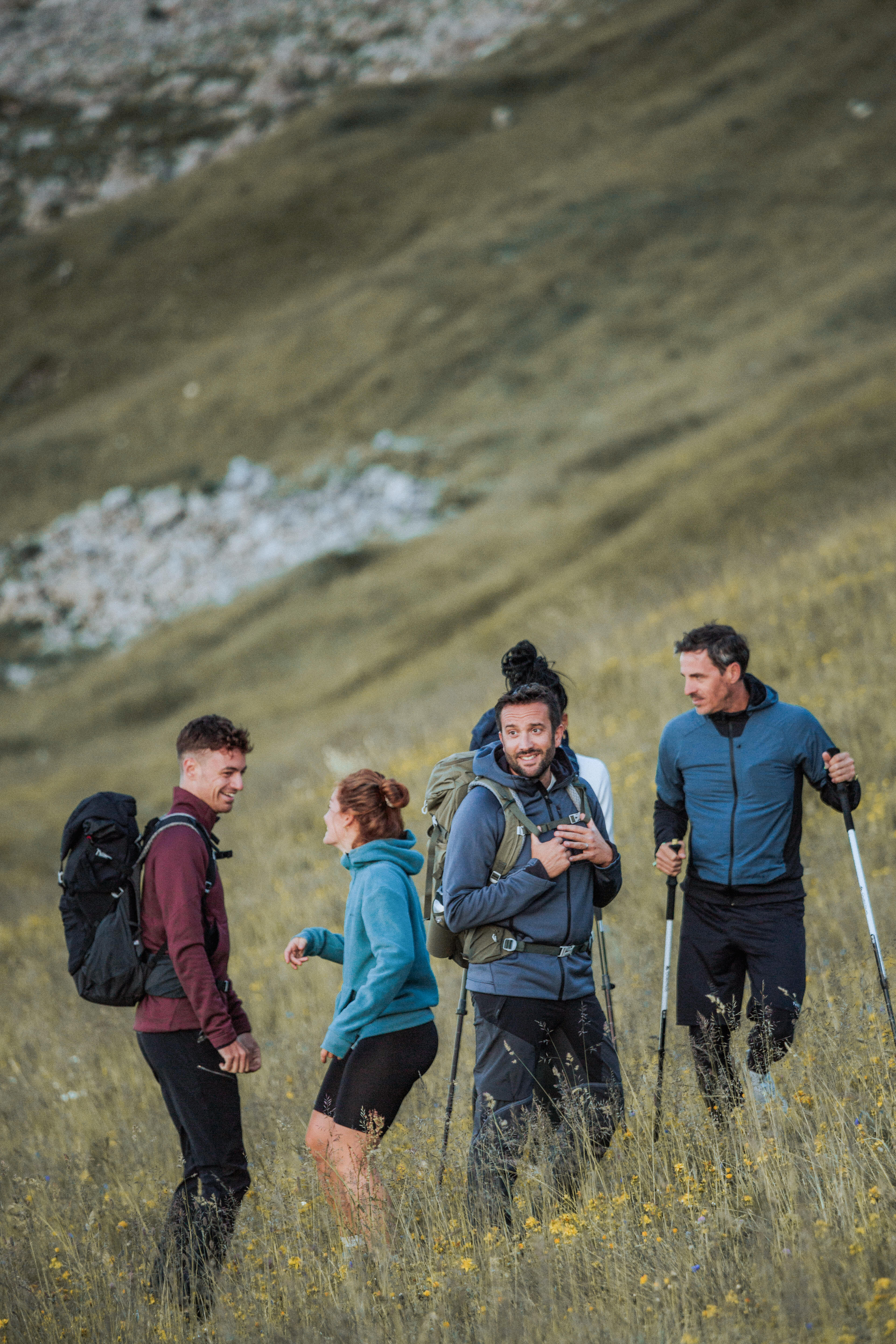Men’s Hooded Fleece Hiking Jacket – MH 520 - QUECHUA